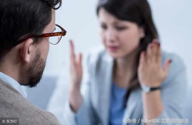 【圖像測驗】你覺得圖中兩位女士是什麼關係？測出你潛意識裡的陰暗面！