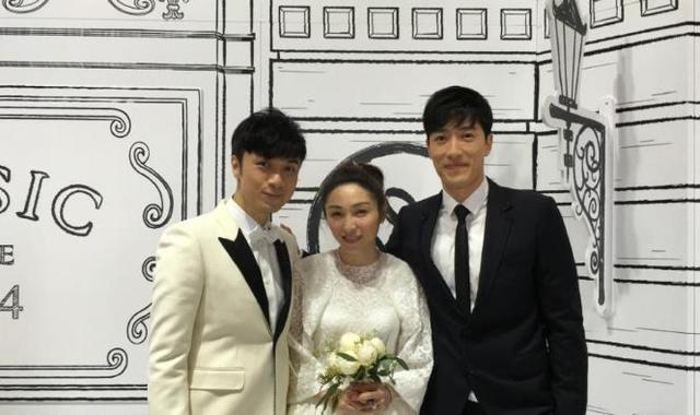 為「他」毅然辭去高薪工作當貼身助理 「20年的馬拉松長跑」終於成天王背後的女人!