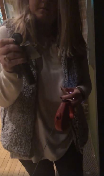 目睹黑人進高級公寓!她擋門口嗆「給我看鑰匙」被拒 不罷休「一路尾隨到家門口」下場超悽慘