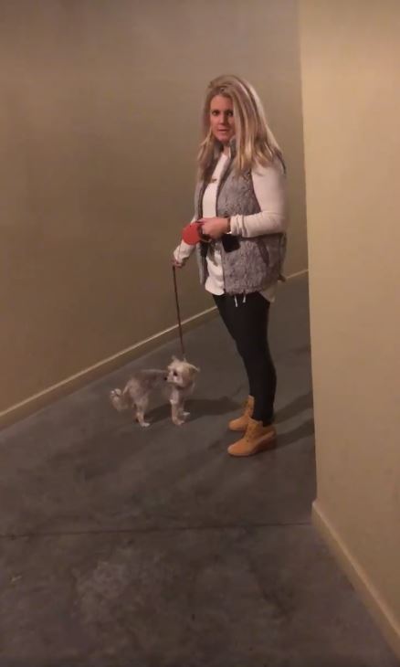 目睹黑人進高級公寓!她擋門口嗆「給我看鑰匙」被拒 不罷休「一路尾隨到家門口」下場超悽慘