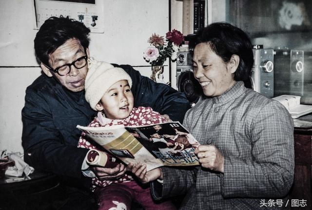 放不下80年老伴！爺爺回光返照「顫抖吻別白髮妻」：這次真的要走了　淚崩追憶「從7歲到白頭的深情」一輩子太短