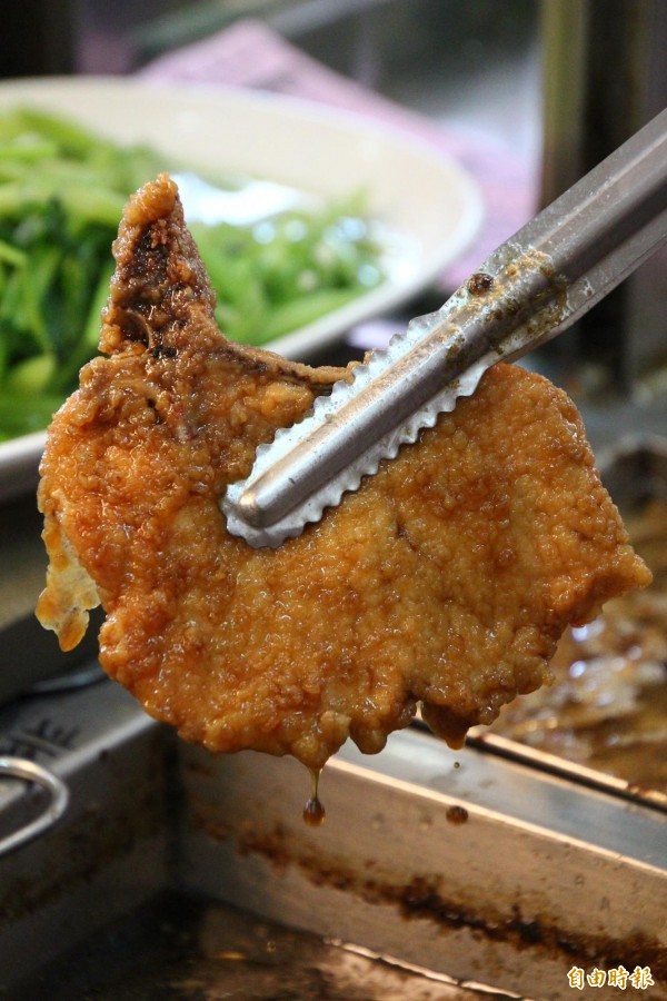 嘉義飄香70年老店！第三代兄弟「一年換一次班」  饕客一見火雞肉驚：這麼大一隻