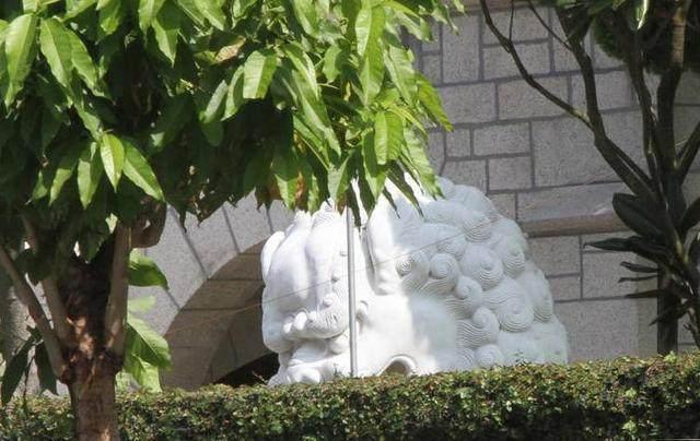 看完趙薇的豪宅，再看郭晶晶的豪宅，網友:豪門的差距不是一般大！