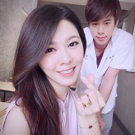 白家綺帶球閃婚！秘戀2年嫁「小5歲鮮肉師弟」　對方「絕招收服女兒」讓她甜喊：我的男神♥