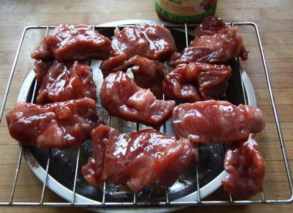 蜜汁叉燒肉的最佳做法，香甜多汁又爽口，比外面賣的還好吃！