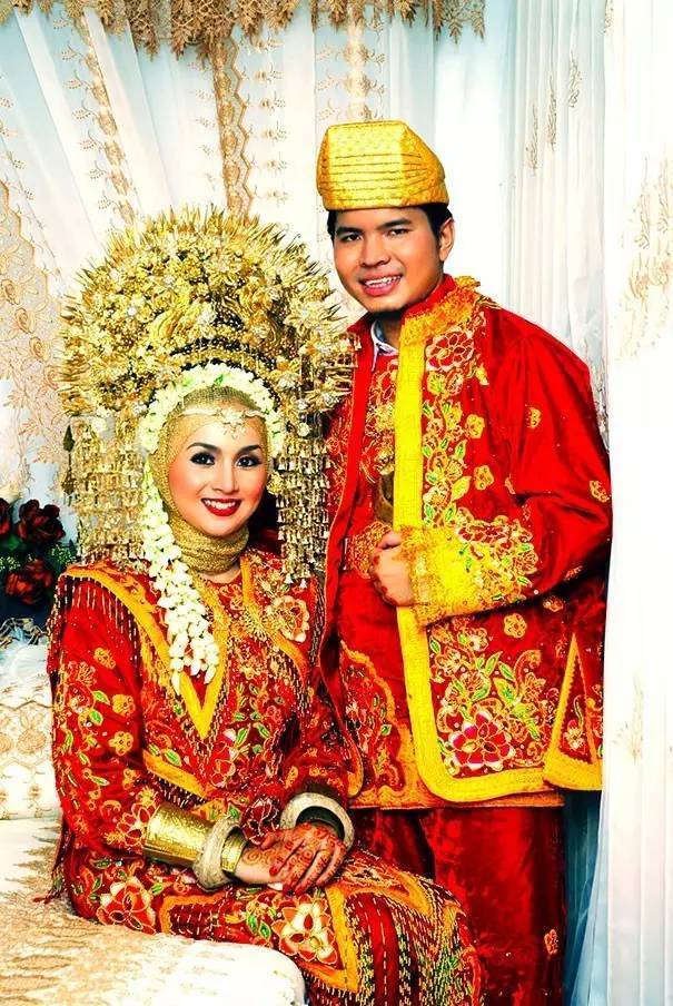 27個世界各地傳統的結婚服飾,忽然覺得自己結婚穿白紗簡直遜斃了!