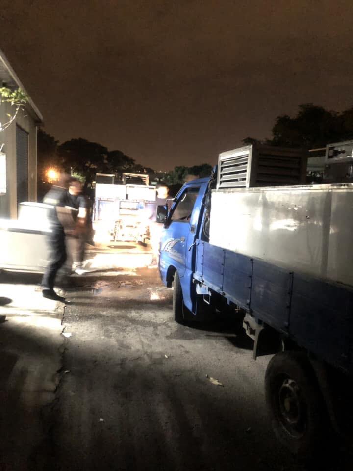 凌晨三點中壢到宜蘭!5貨車「趕送10冰櫃支援」為台灣祈求:哪裡需要我,我就會在