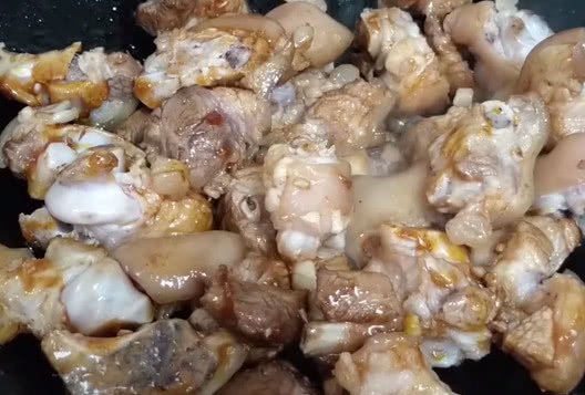 立秋後滋補秘方：客家黃酒燜豬腳！材料簡單，肥而不膩「膠原豐富」女兒常吃「皮膚超好」
