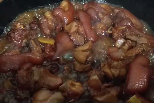 立秋後滋補秘方：客家黃酒燜豬腳！材料簡單，肥而不膩「膠原豐富」女兒常吃「皮膚超好」