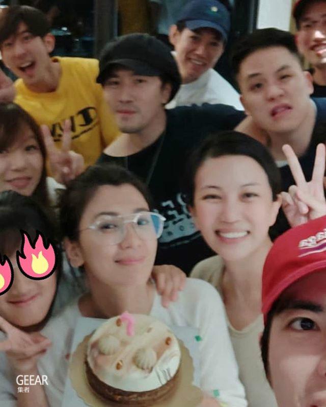 美由內而外！賈靜雯「44歲逆齡美貌」登上英國媒體　自曝持之多年的「5保養祕訣」超受用