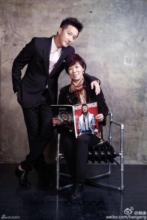 34位明星們的媽媽：安以軒媽媽最潮流，劉亦菲媽媽最有氣質，林心如媽媽最清純，她媽媽最驚艷！