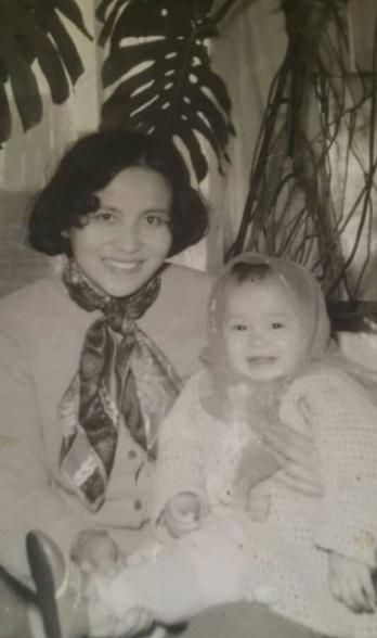 34位明星們的媽媽：安以軒媽媽最潮流，劉亦菲媽媽最有氣質，林心如媽媽最清純，她媽媽最驚艷！