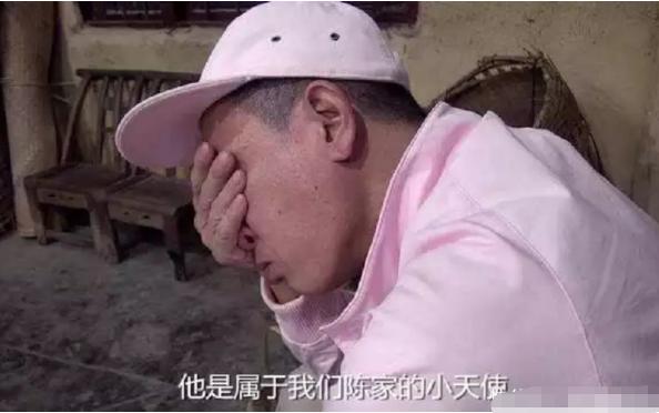 心中永遠的痛！陳小春自責童年「3000元賣掉弟弟」　如今身家上億也找不回