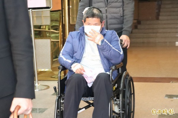 站出來挺司機！普悠瑪倖存旅客「千字文嗆翻台鐵」　 作證有聽到廣播：「駕駛是唯一道歉的人」