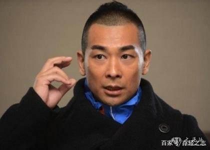 26歲嫁給趙文卓「8年生3胎」恩愛12年　如今38歲身材宛如少女一般！
