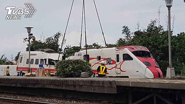 超速出軌？台鐵員工揭露「開到140也不會翻車」　控訴高層「關鍵命令」害了所有人