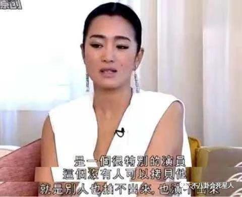 看完周星馳的「片場照片」,就能明白:為什麼明星都不願跟他合作?