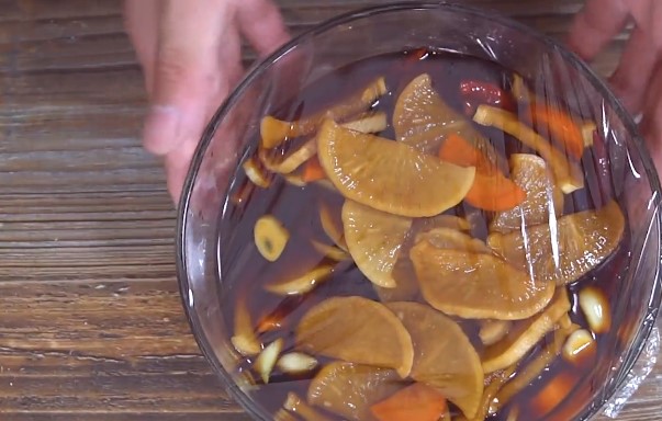 秋天「醃蘿蔔」獨家秘制配方：不用鹽醃制蘿蔔   簡單易做三步完成「冷藏保存」 更加酸脆入味
