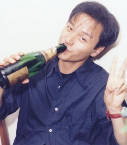 收留王力宏住宿、給張柏芝護身符！「最好的哥哥」曾親手挑禮物給100名員工暖哭：始終在我們心裡
