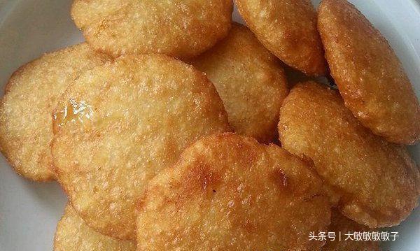 美味糖糕這樣做！「糯米粉+糖」不發麵不擀麵   外脆裡嫩吃一口好Q彈