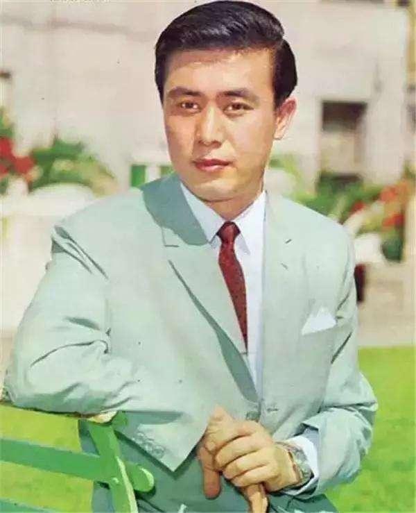 關之琳的美出自基因！ 爸爸是「顏值超高演員」 與妻被譽為金童玉女卻離婚收場：他不是好父親