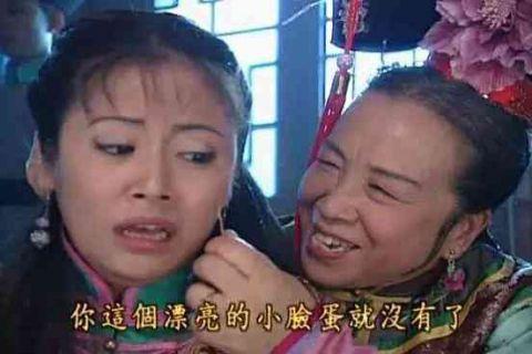 她因出演容嬤嬤被罵了20年!「28歲清秀美照」被挖出驚豔網友:翻版宋慧喬