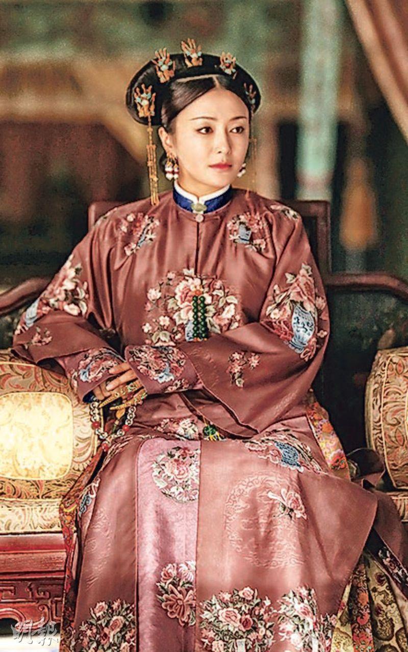 9歲兒子超誠實週記「我媽自稱貴妃娘娘」!超爆笑出賣媽媽「結尾神轉折」網笑翻:超敢寫