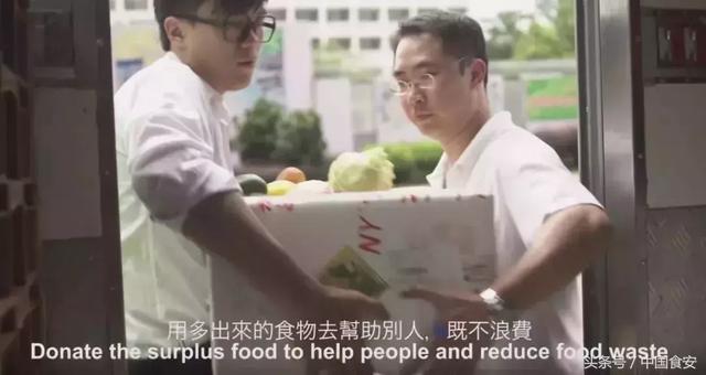 李嘉誠花1000萬吃剩菜剩飯? 原因曝光網友暖哭!香港奇蹟背後是150萬人的生存寄託