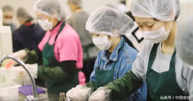 李嘉誠花1000萬吃剩菜剩飯? 原因曝光網友暖哭!香港奇蹟背後是150萬人的生存寄託