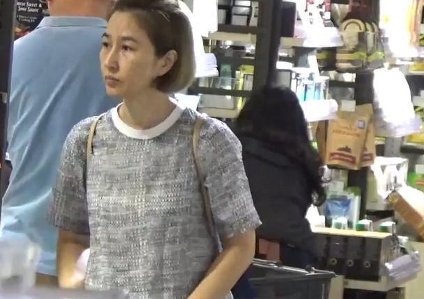 婚後張家輝不讓她拍吻戲！當年下嫁眾人皆不看好  如今「54歲美得像少女」：嫁對人了