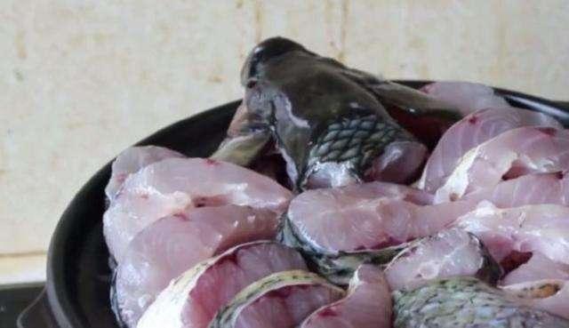 燉魚不加一滴水！「秘製醬料」學起來新手也會煮   不腥不膩魚肉好鮮甜