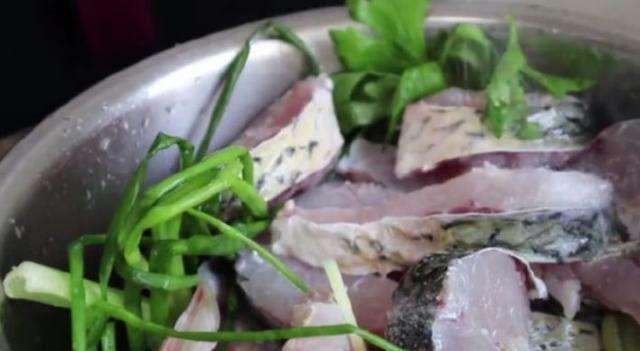 燉魚不加一滴水！「秘製醬料」學起來新手也會煮   不腥不膩魚肉好鮮甜