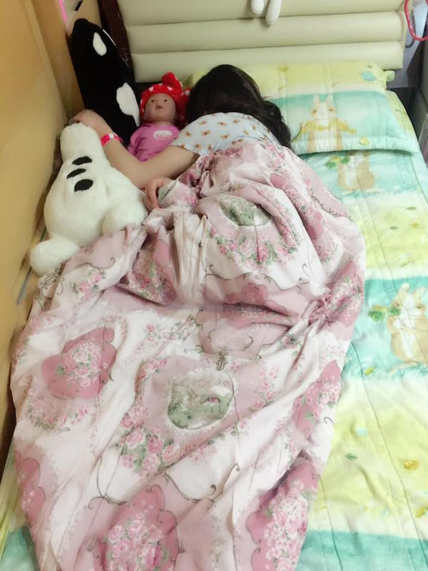 半夜罵罵號!電子嬰兒「一晚餵奶4次」高中生大崩潰 感慨質疑「父母怎麼能照顧我16年」!