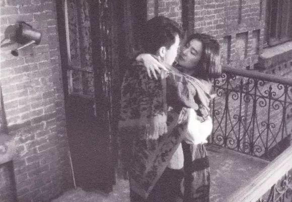 王菲的瀟洒與林青霞的傻,一首《滾滾紅塵》道盡74年演藝圈愛恨史