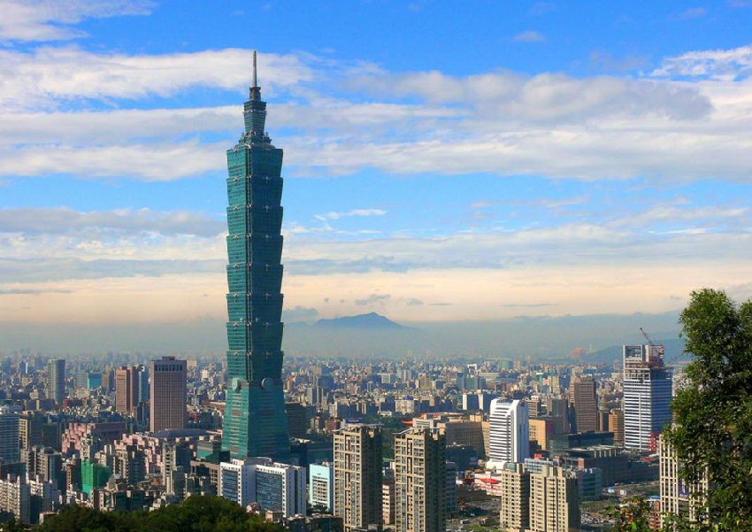 大陸流傳著「台灣快不行了」的謠言!一位中國總裁來到台灣「跑一趟醫院後」扭轉所有人印象