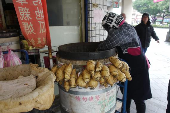大陸流傳著「台灣快不行了」的謠言!一位中國總裁來到台灣「跑一趟醫院後」扭轉所有人印象