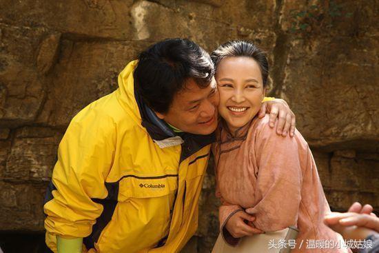 19歲一出道就住地下室！25歲結婚連生三胎  導演老公為44歲的她「量身訂做一部劇」