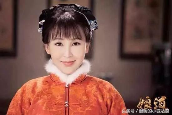 19歲一出道就住地下室！25歲結婚連生三胎  導演老公為44歲的她「量身訂做一部劇」