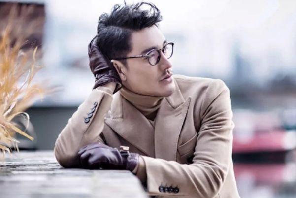 還記得《澀女郎》裡的胡兵?曾拿下模特兒大賽冠軍 如今47歲「凍齡容顏」曝光惹人羨!