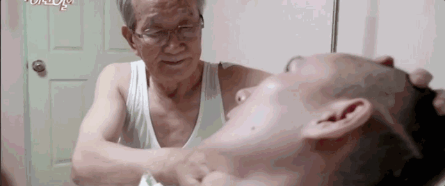 哭到不能自己!老婆失憶10年兩個兒子都出事 87歲的他已經「苦了24年」:光是活著已拼盡全力