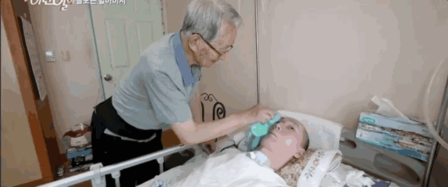 哭到不能自己!老婆失憶10年兩個兒子都出事 87歲的他已經「苦了24年」:光是活著已拼盡全力