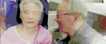 哭到不能自己!老婆失憶10年兩個兒子都出事 87歲的他已經「苦了24年」:光是活著已拼盡全力