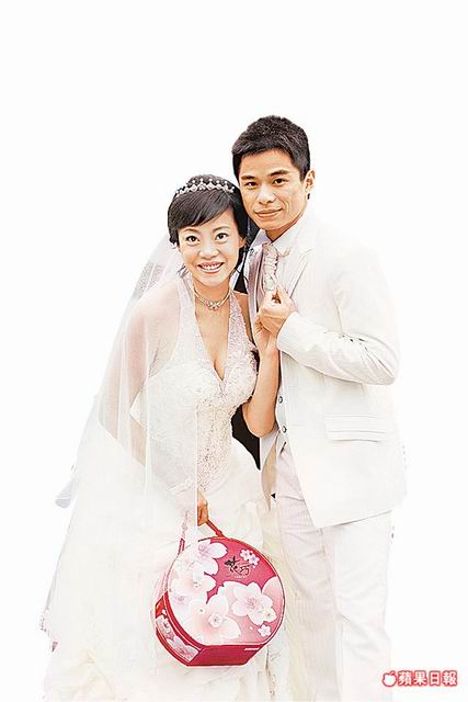 差6歲姐弟戀!本土女星淚訴結婚10年「家裡那麼安靜」 熱情迎老公卻被問:笑什麼笑?