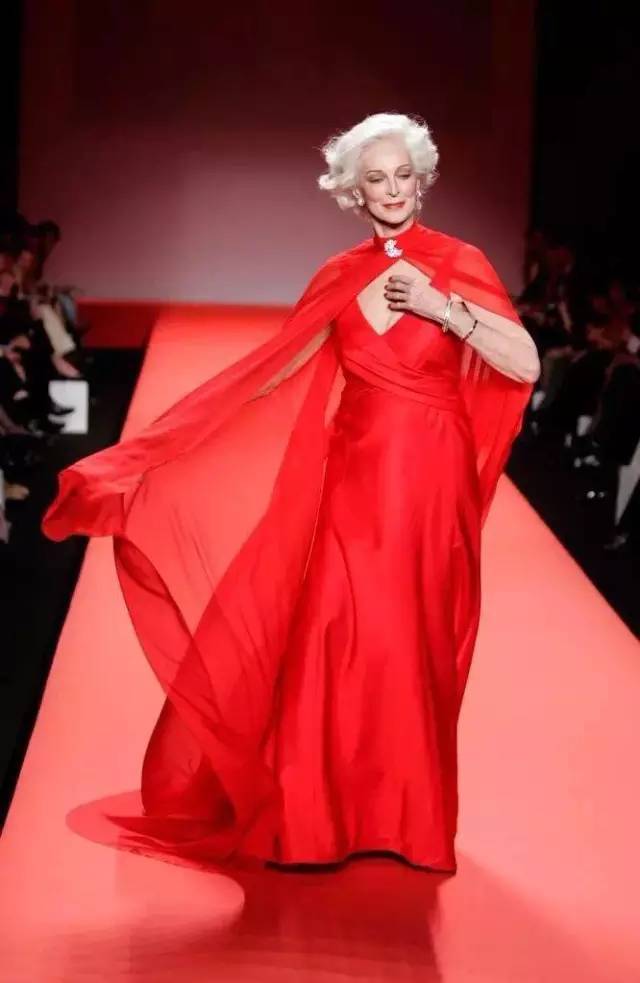 豔壓群芳！87歲超模「一年只花120塊」買保養品　拍攝寫真「身材仍如少女」不老秘訣大曝光　