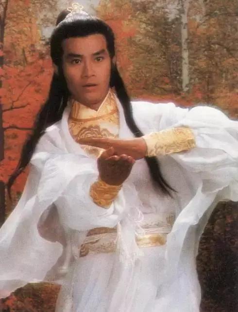 元配退位她上位！一起走過風雨28年沒緋聞  鄭少秋「演唱會向她深情告白」：有個好老婆真好