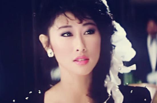 亮麗背後的樸實孝心！葉蒨文「推掉百萬商演」 寸步不離照顧90歲母親：不想再有遺憾