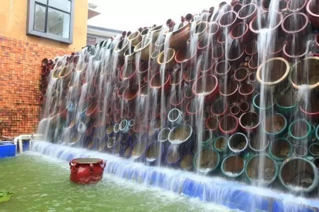 還記得《情深深雨濛蒙》可雲？當紅閃嫁導演隱退　如今44歲被寵成公主住「瀑布豪宅」