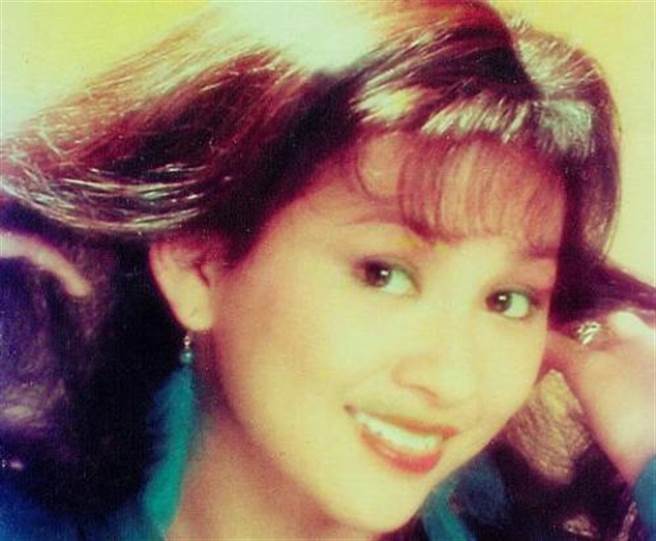 周潤發曾與她閃婚閃離!九個月婚姻將她「趕出家門2次」 35年後美艷如昔:當時太年輕了