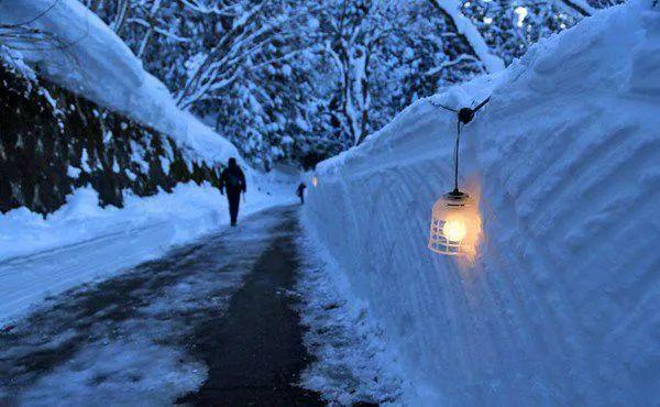 冬天旅遊勝地！日本最美鄉村「合掌村」此生必去  114棟茅草房「夜晚點燈雪景」美翻：彷彿走進童話中