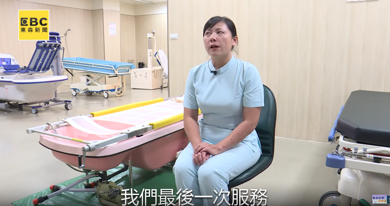 不覺得我很臭嗎？ 96歲嬤千日沒洗澡遭拒載！「到宅沐浴」助重拾尊嚴：為你們活到百歲